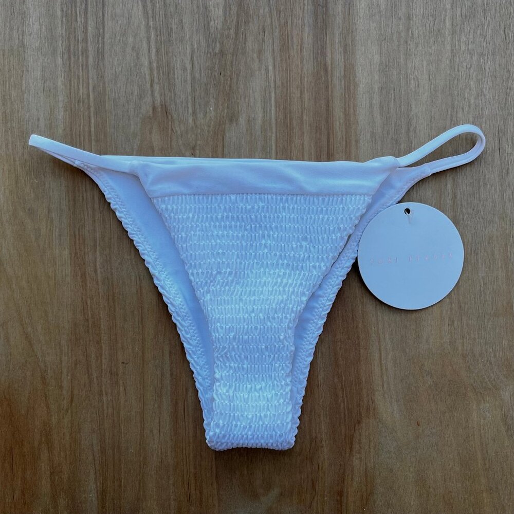 TORI PRAVER LACIE CHEEKY SMOCKED BOTTOM Women’s White Bikini Bottoms XS NWT